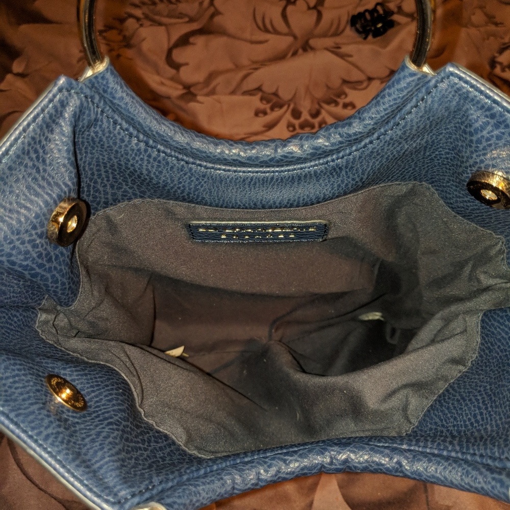 Purse - Picture 2 of 6